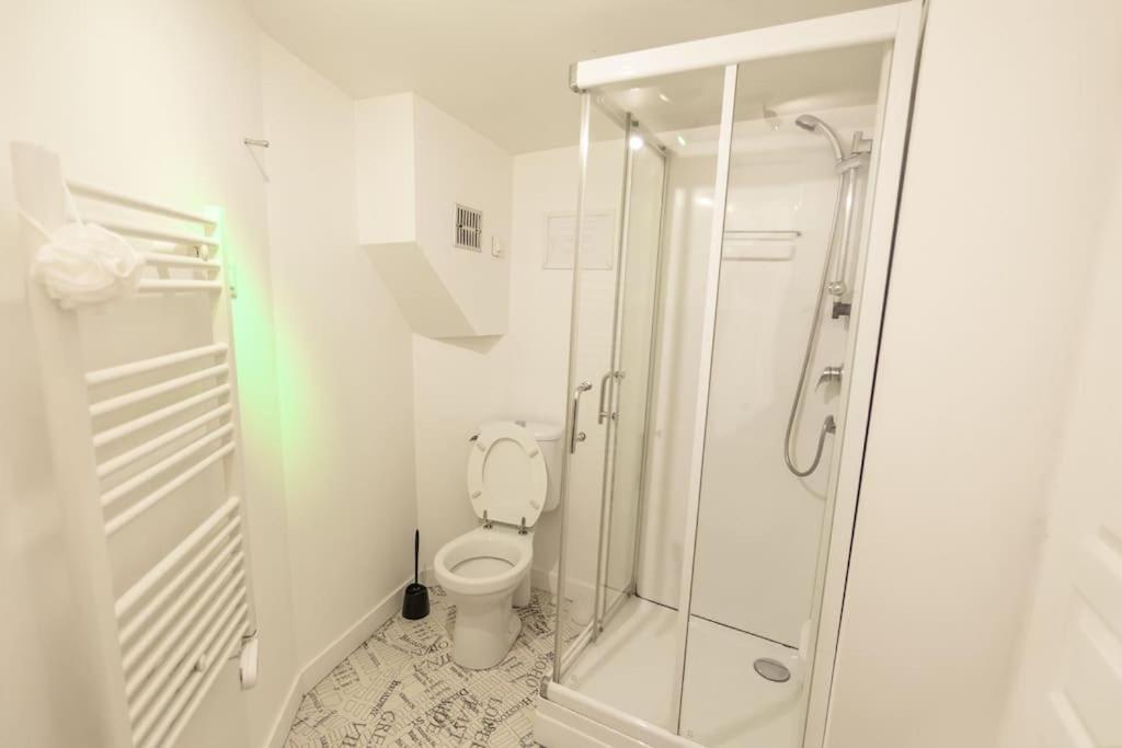 Grande Peniche 4 Ch - 10 Pers -Paris - Ile De Puteaux- Terrasses Villa Luaran gambar